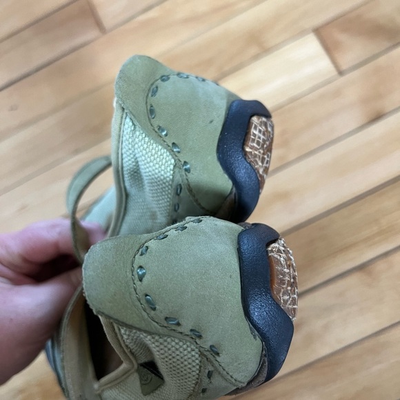 Keen green Mary Jane shoes - Picture 4 of 6